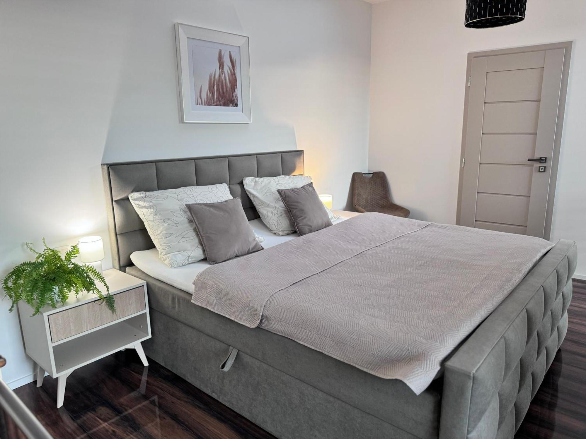 Apartments Sered Sered' Экстерьер фото