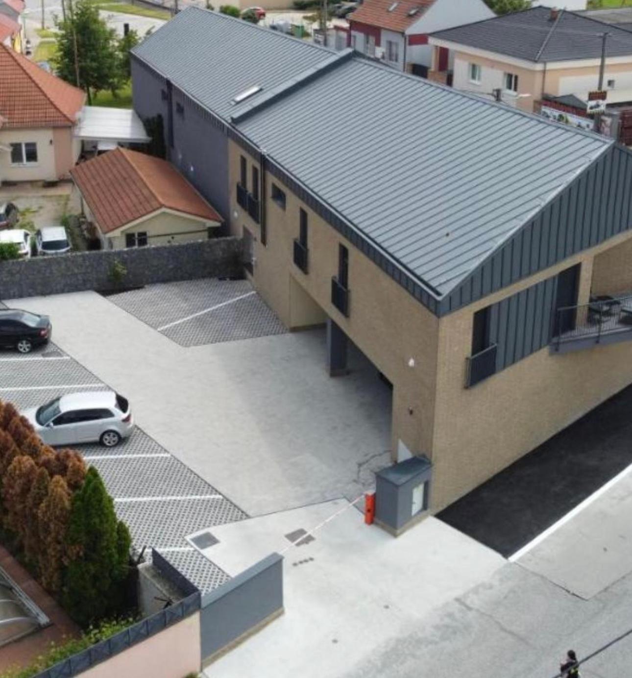 Apartments Sered Sered' Экстерьер фото